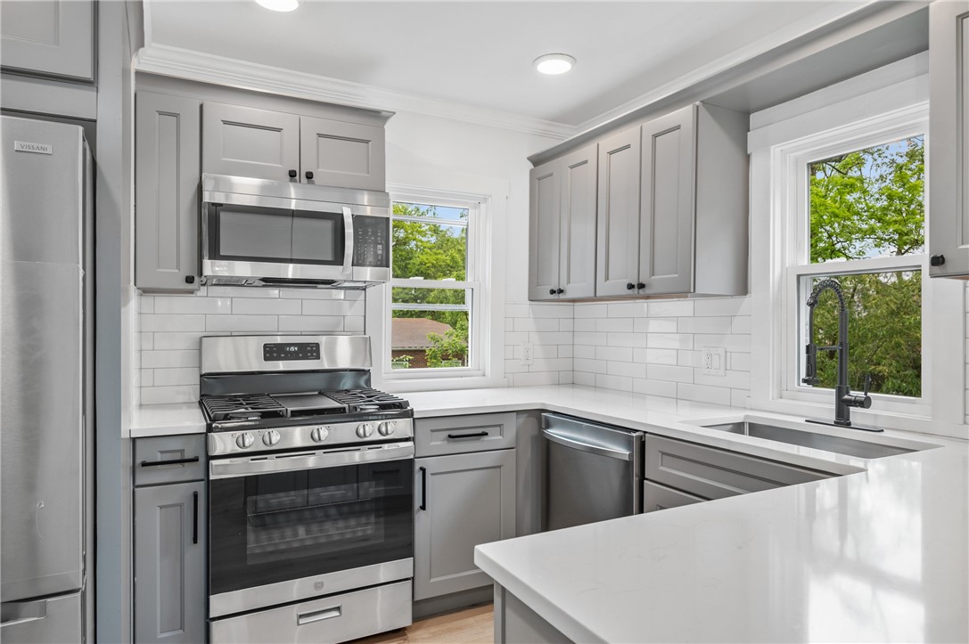 36 W Bellecrest Ave, Brentwood, Pennsylvania image 12