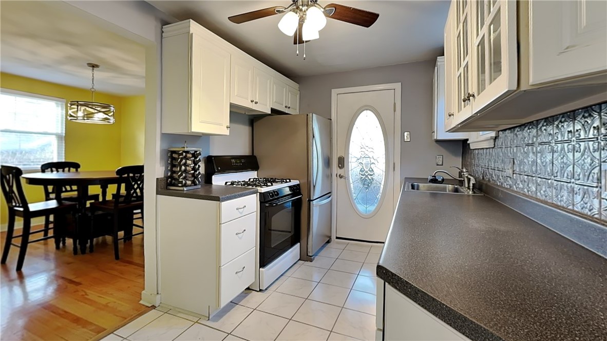 McCandless, Pennsylvania 15237, United States, 3 Bedrooms Bedrooms, ,1 BathroomBathrooms,Residential,Active,236652