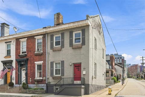 Homes For Sale - 4400 Davison St. St<br/> Lawrenceville, PA 15201