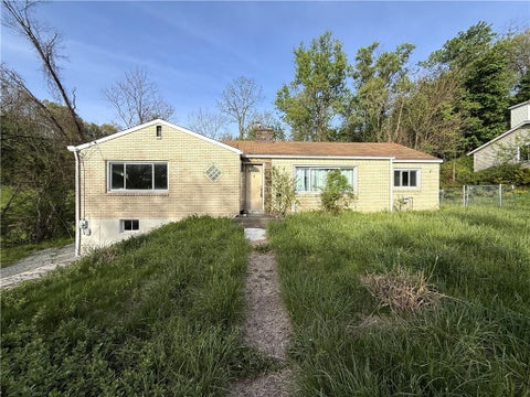 Photo of 2133 Lower Terrace Rd, New Kensington, PA 15068 (MLS # 1763052)