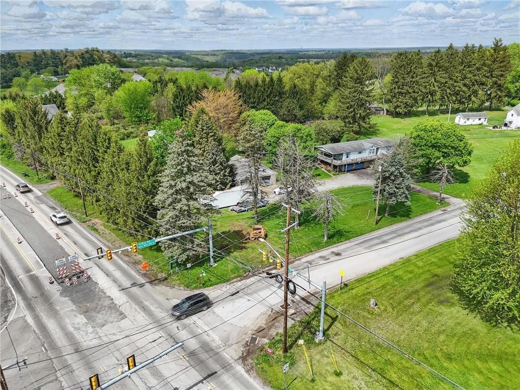802 Evans City Rd