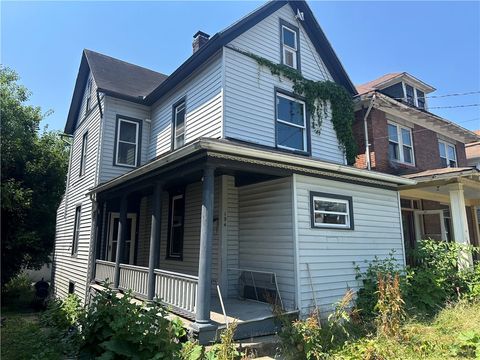 Photo of 194 David St, Johnstown, PA 15902 (MLS # 1724706)