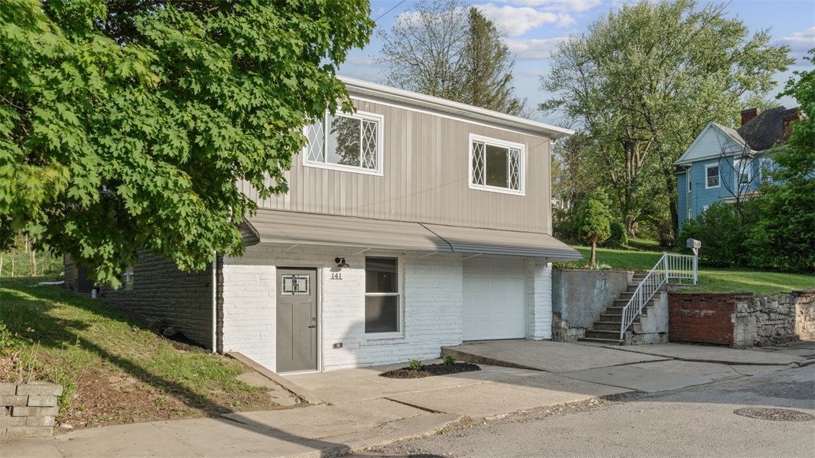 141 Center Avenue
