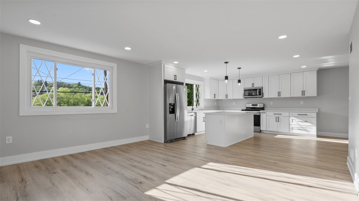 141 Center Avenue
