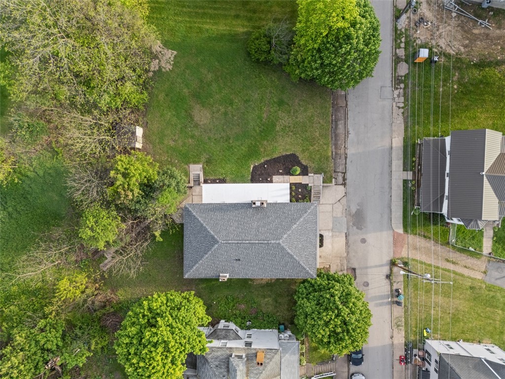 141 Center Avenue