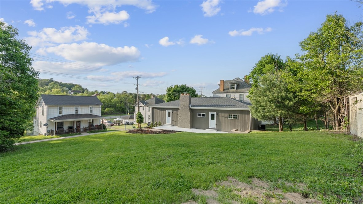 141 Center Avenue