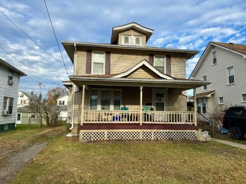 Photo for 1025 Beckford St