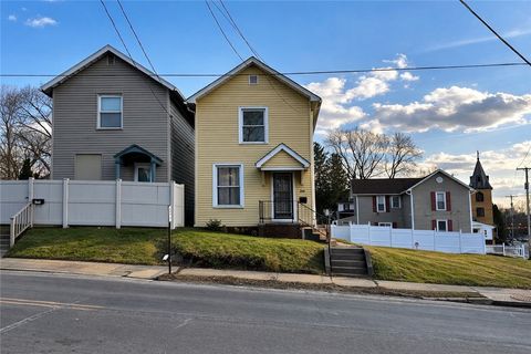 Photo of 804 Butler Ave, New Castle, PA 16101 (MLS # 1741846)