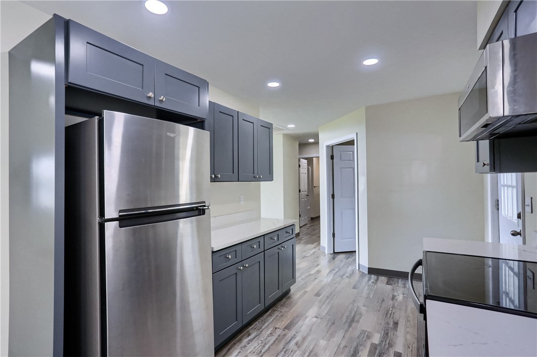 102 Kathleen Dr 2
