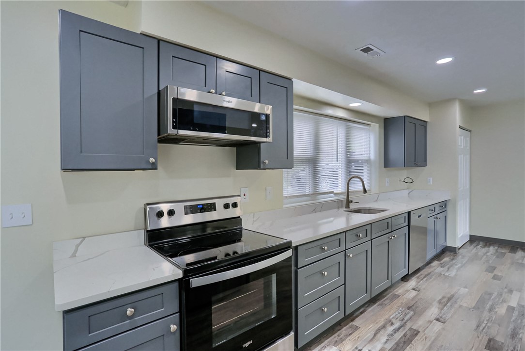 102 Kathleen Dr 2