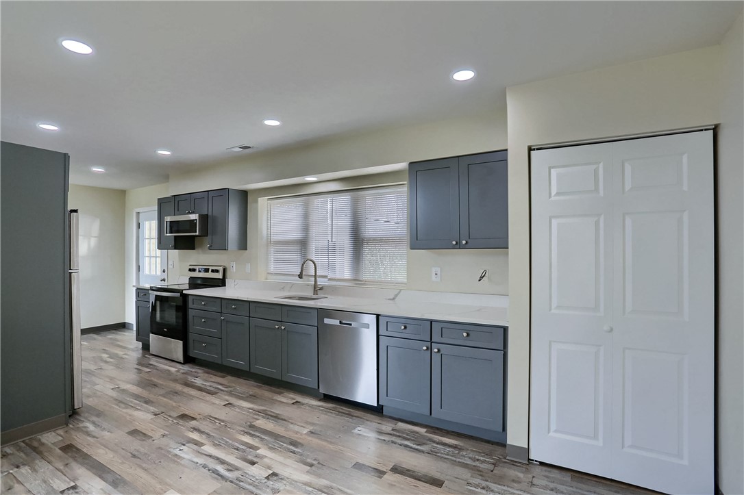 102 Kathleen Dr 2