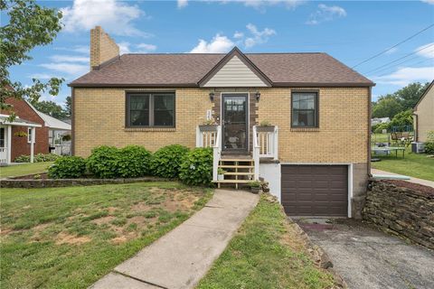 Photo of 325 Augusta St, Pittsburgh, PA 15235 (MLS # 1762410)