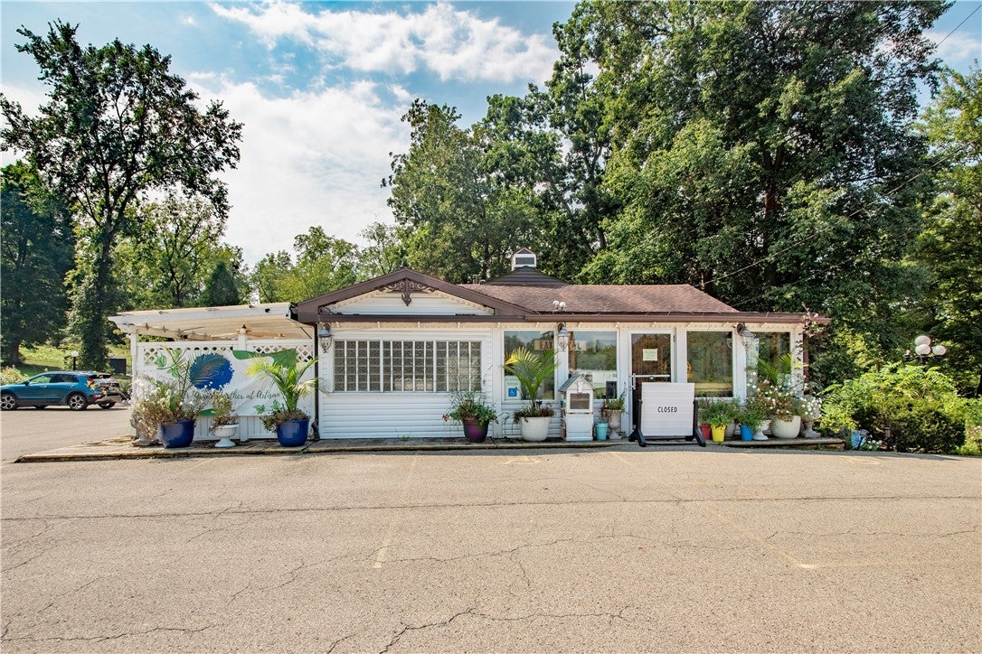 781 New Castle Rd