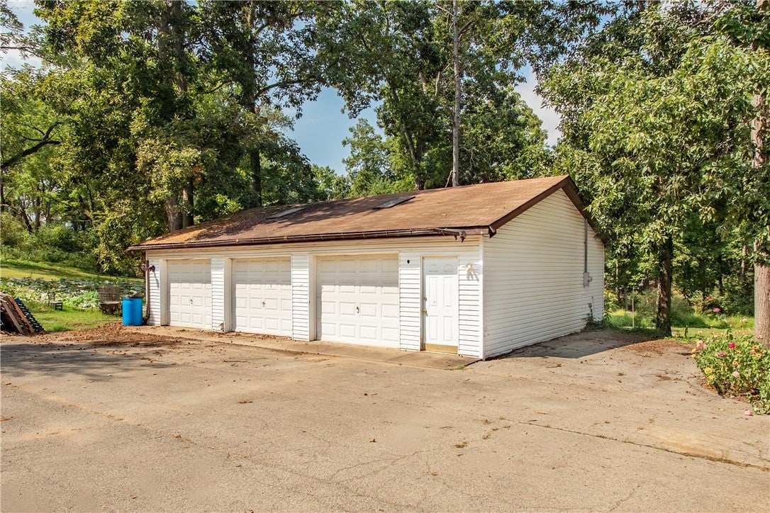 781 New Castle Rd