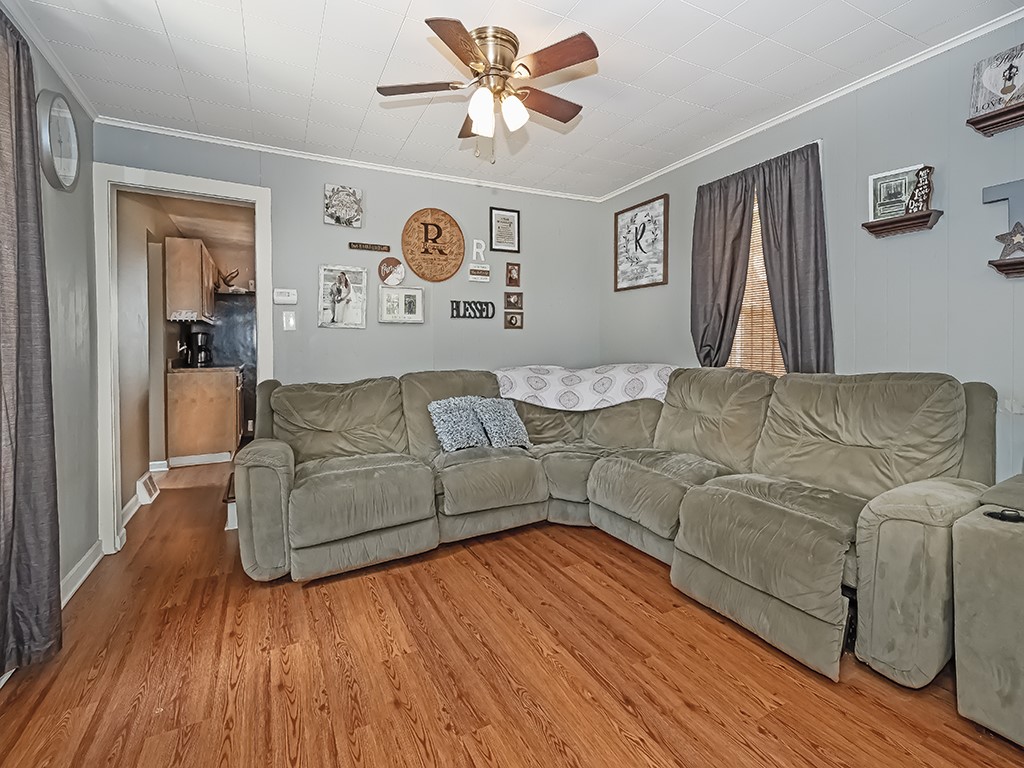 636 Railroad Avenue