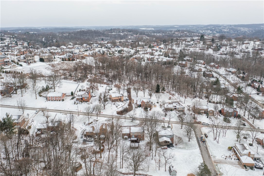 Peters Twp, Pennsylvania 15317, United States, 4 Bedrooms Bedrooms, ,3 BathroomsBathrooms,Residential,Active,27967