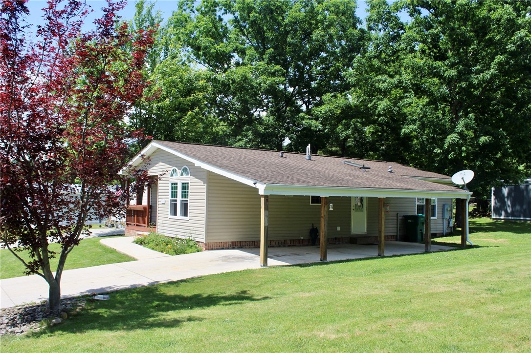 806 Center St