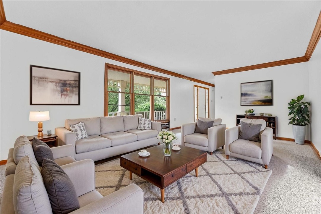 2622 Timberglen Dr