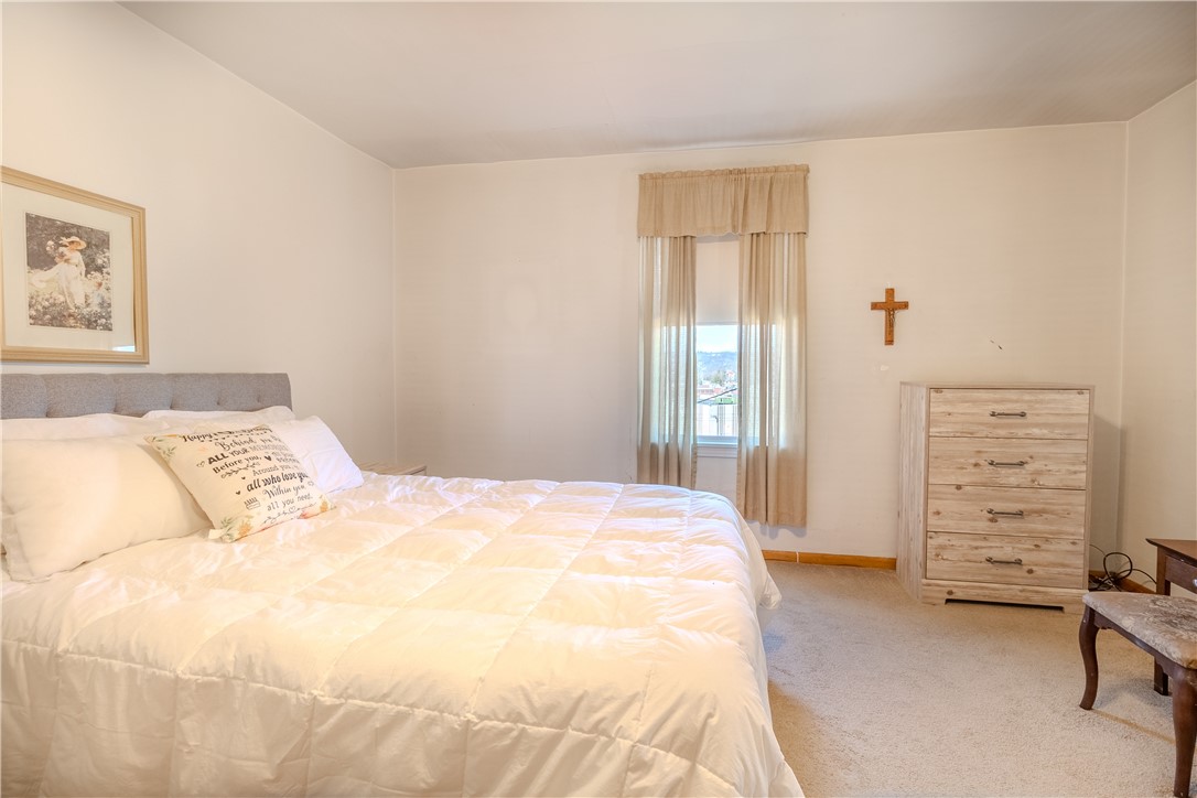 Wilmerding, Pennsylvania 15148, United States, 3 Bedrooms Bedrooms, ,2 BathroomsBathrooms,Residential,Contingent,91731