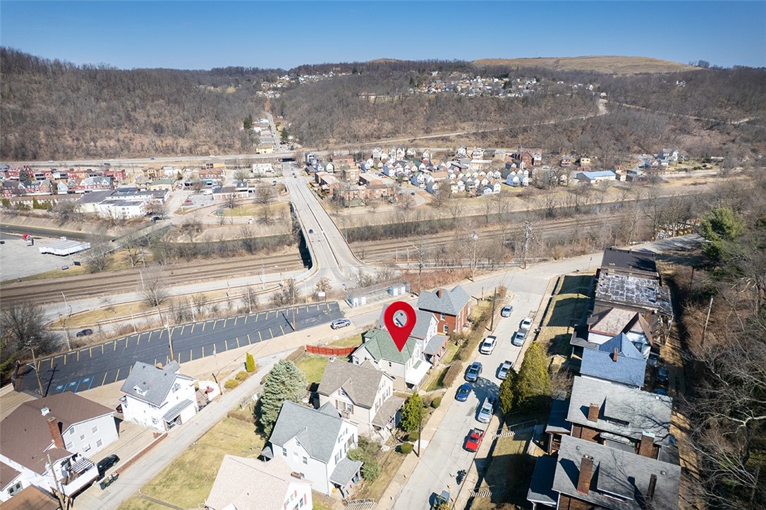 Wilmerding, Pennsylvania 15148, United States, 3 Bedrooms Bedrooms, ,2 BathroomsBathrooms,Residential,Contingent,91731