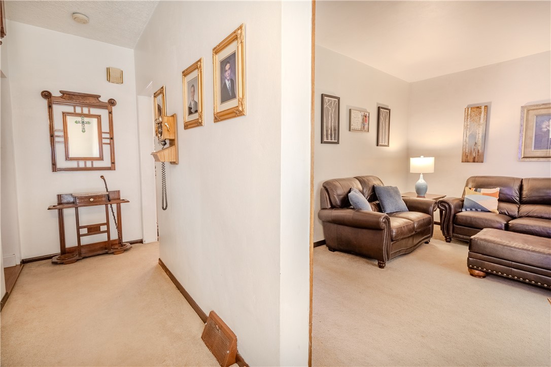 Wilmerding, Pennsylvania 15148, United States, 3 Bedrooms Bedrooms, ,2 BathroomsBathrooms,Residential,Contingent,91731