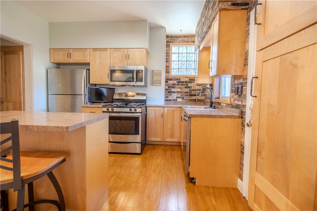 Wilmerding, Pennsylvania 15148, United States, 3 Bedrooms Bedrooms, ,2 BathroomsBathrooms,Residential,Contingent,91731