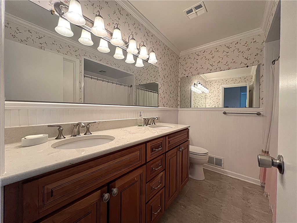 Whitehall, Pennsylvania 15236, United States, 3 Bedrooms Bedrooms, ,3 BathroomsBathrooms,Residential,Contingent,152064