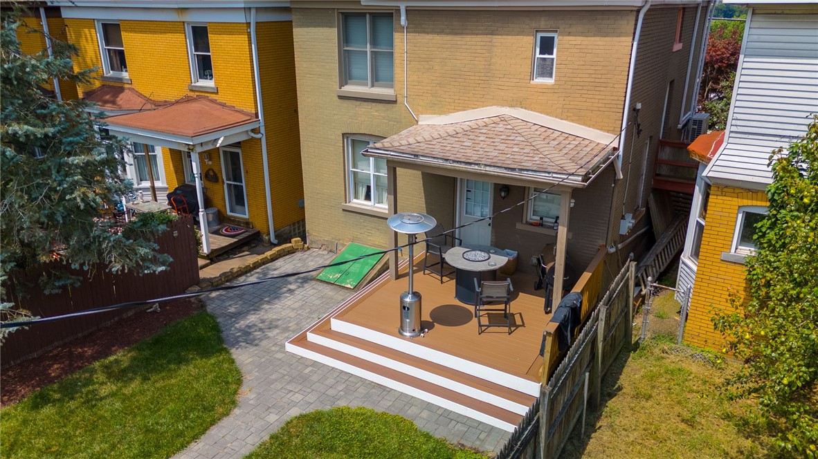 29 CLAUS AVE