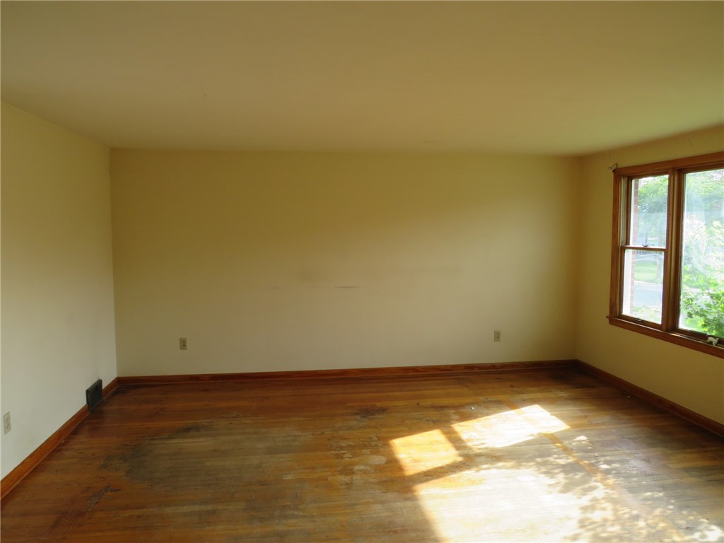 29 S 2nd St St, Youngwood, Pennsylvania image 10