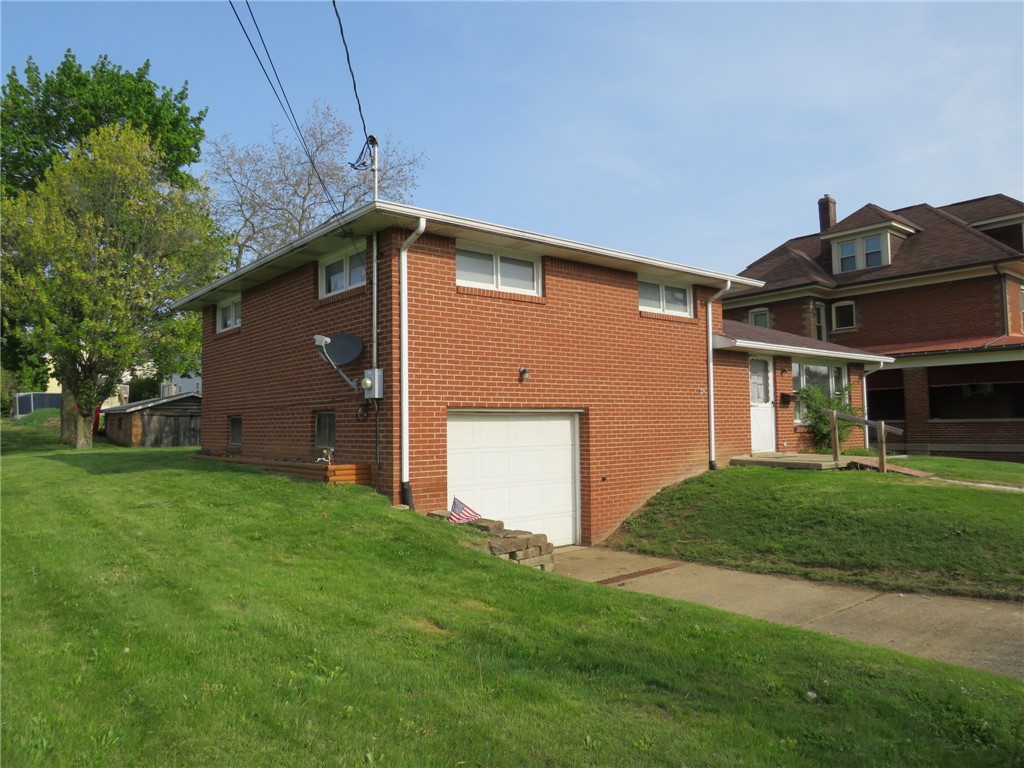 29 S 2nd St St, Youngwood, Pennsylvania image 2