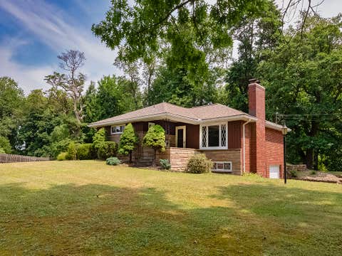 Photo for 164 Dwellington Drive