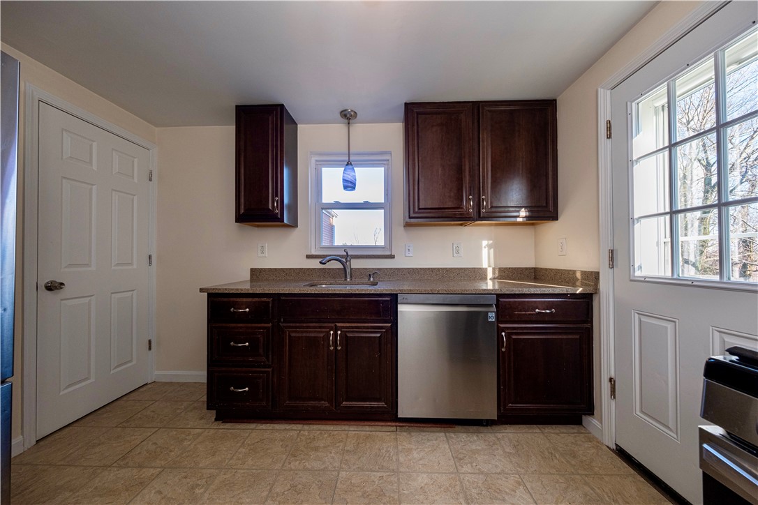 Braddock Hills, Pennsylvania 15221, United States, 3 Bedrooms Bedrooms, ,3 BathroomsBathrooms,Residential,Active,251152