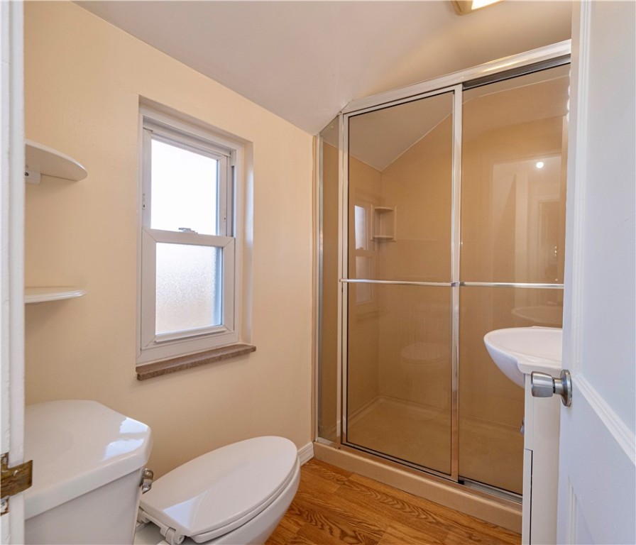 Braddock Hills, Pennsylvania 15221, United States, 3 Bedrooms Bedrooms, ,3 BathroomsBathrooms,Residential,Active,251152