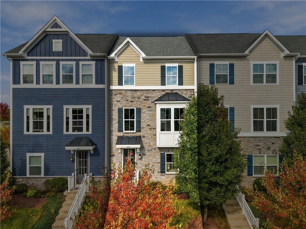 1003 Mohawk Lane
