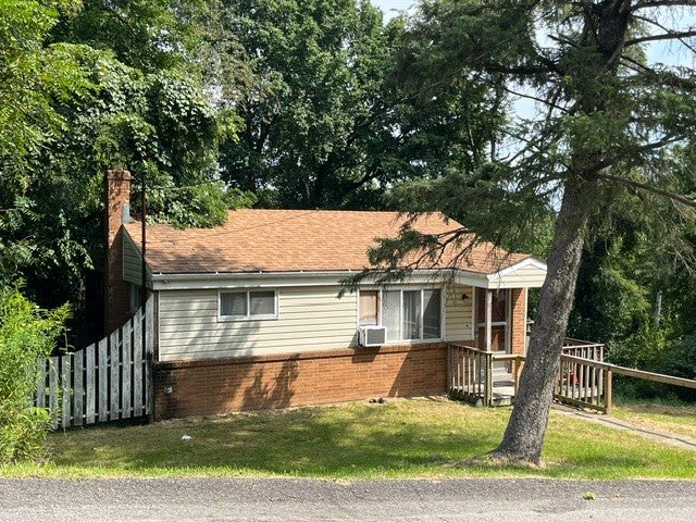 42 Grace St