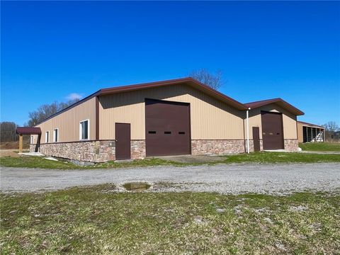 Photo of 791 Mercer New Wilmington Rd, Mercer, PA 16137 (MLS # 1745923)