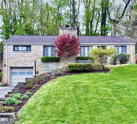 Photo for 1515 WILLIAMSBURG Place