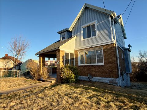 Photo of 413 Sinton Ave, Pittsburgh, PA 15210 (MLS # 1741712)