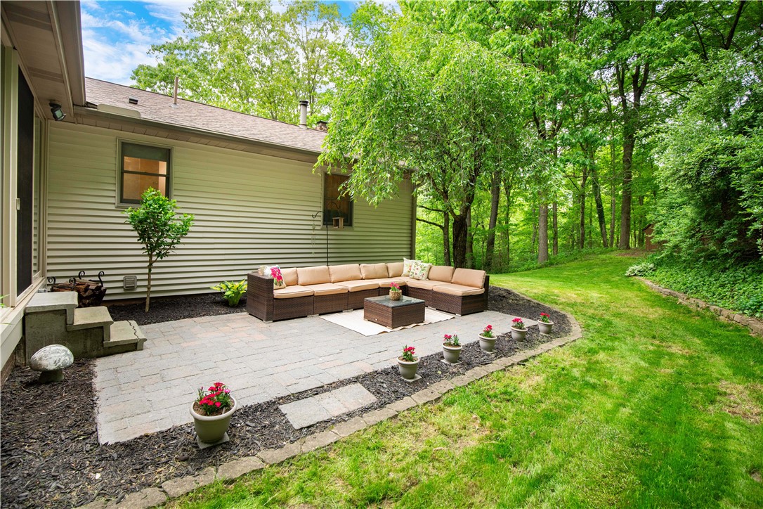 240 Lindsay Rd