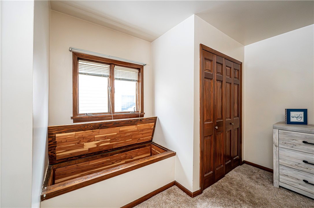 Greensburg, Pennsylvania 15601, United States, 3 Bedrooms Bedrooms, ,2 BathroomsBathrooms,Residential,Pending,17098