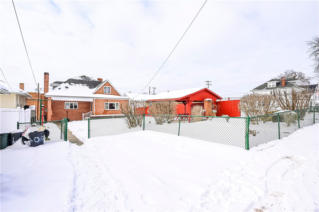 Greensburg, Pennsylvania 15601, United States, 3 Bedrooms Bedrooms, ,2 BathroomsBathrooms,Residential,Pending,17098