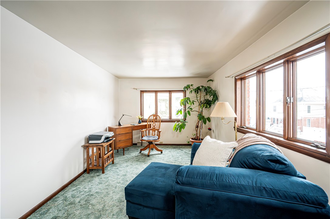 Greensburg, Pennsylvania 15601, United States, 3 Bedrooms Bedrooms, ,2 BathroomsBathrooms,Residential,Pending,17098