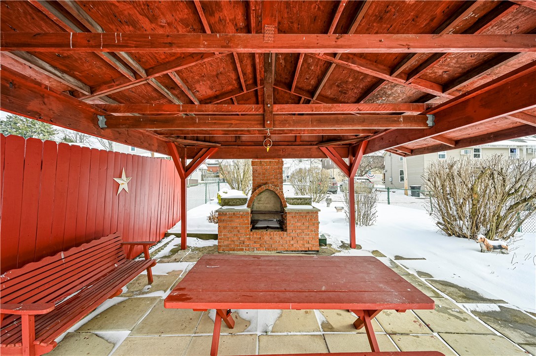 Greensburg, Pennsylvania 15601, United States, 3 Bedrooms Bedrooms, ,2 BathroomsBathrooms,Residential,Pending,17098