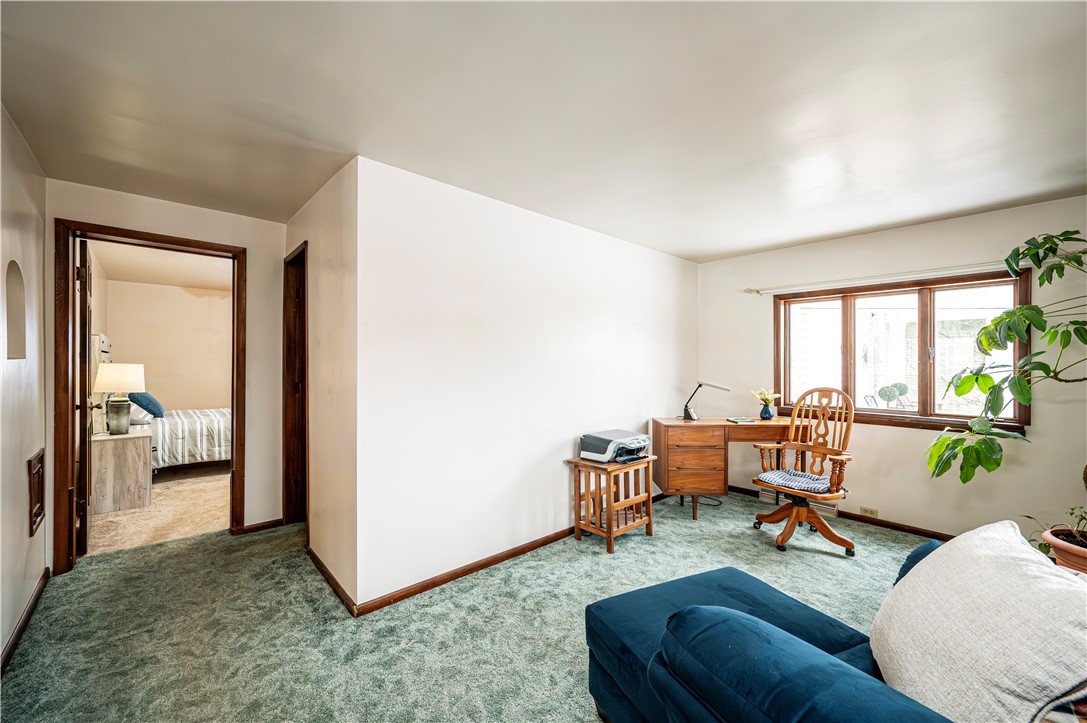 Greensburg, Pennsylvania 15601, United States, 3 Bedrooms Bedrooms, ,2 BathroomsBathrooms,Residential,Pending,17098