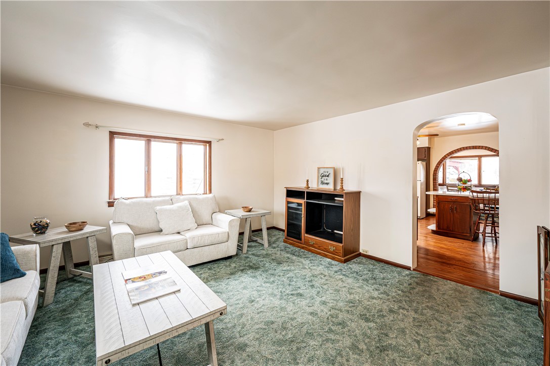 Greensburg, Pennsylvania 15601, United States, 3 Bedrooms Bedrooms, ,2 BathroomsBathrooms,Residential,Pending,17098