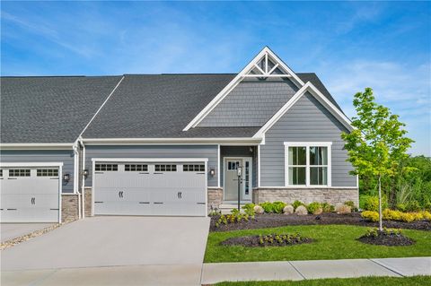 Photo of 207 Mary Ln, Coraopolis, PA 15108 (MLS # 1759367)