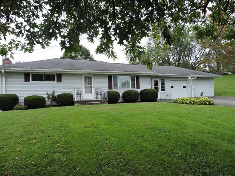Homes For Sale - 1440 W Pittsburgh St St<br/> East Huntingdon, PA 15683