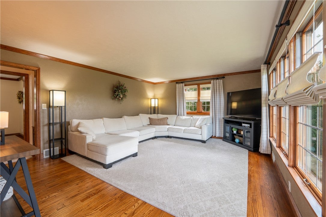 45 Windihill Dr