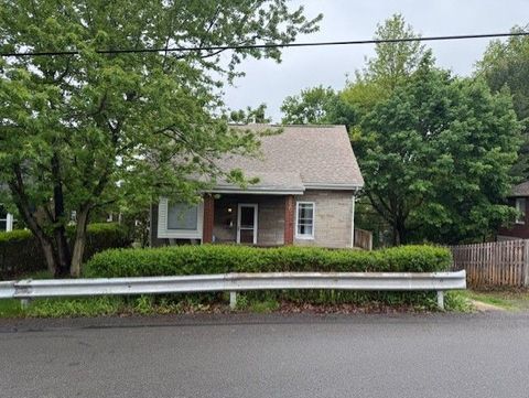 Photo of 1109 Brandt Street, Pittsburgh, PA 15237 (MLS # 1752431)
