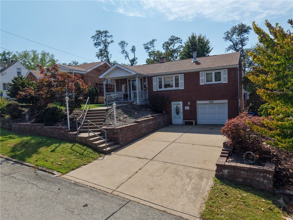 922 Lindberg Ave